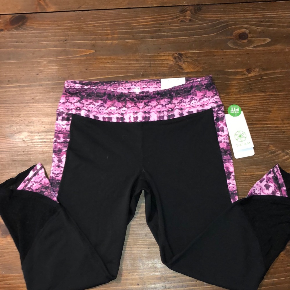Athletic pants